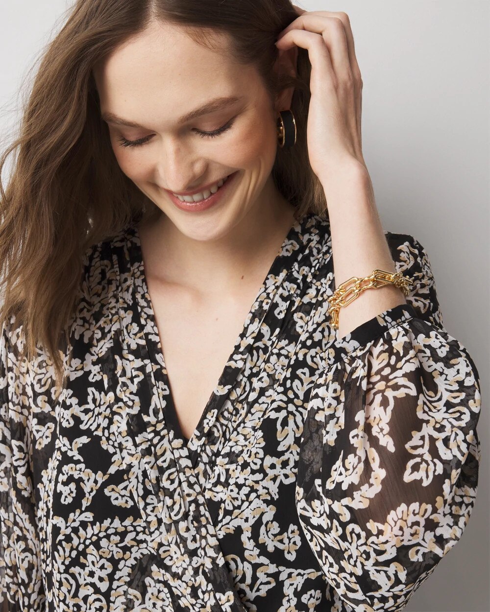 WHBM_3Q20Chiffon20Mini_570385123_BLK006639_OF_ALT202.jpeg