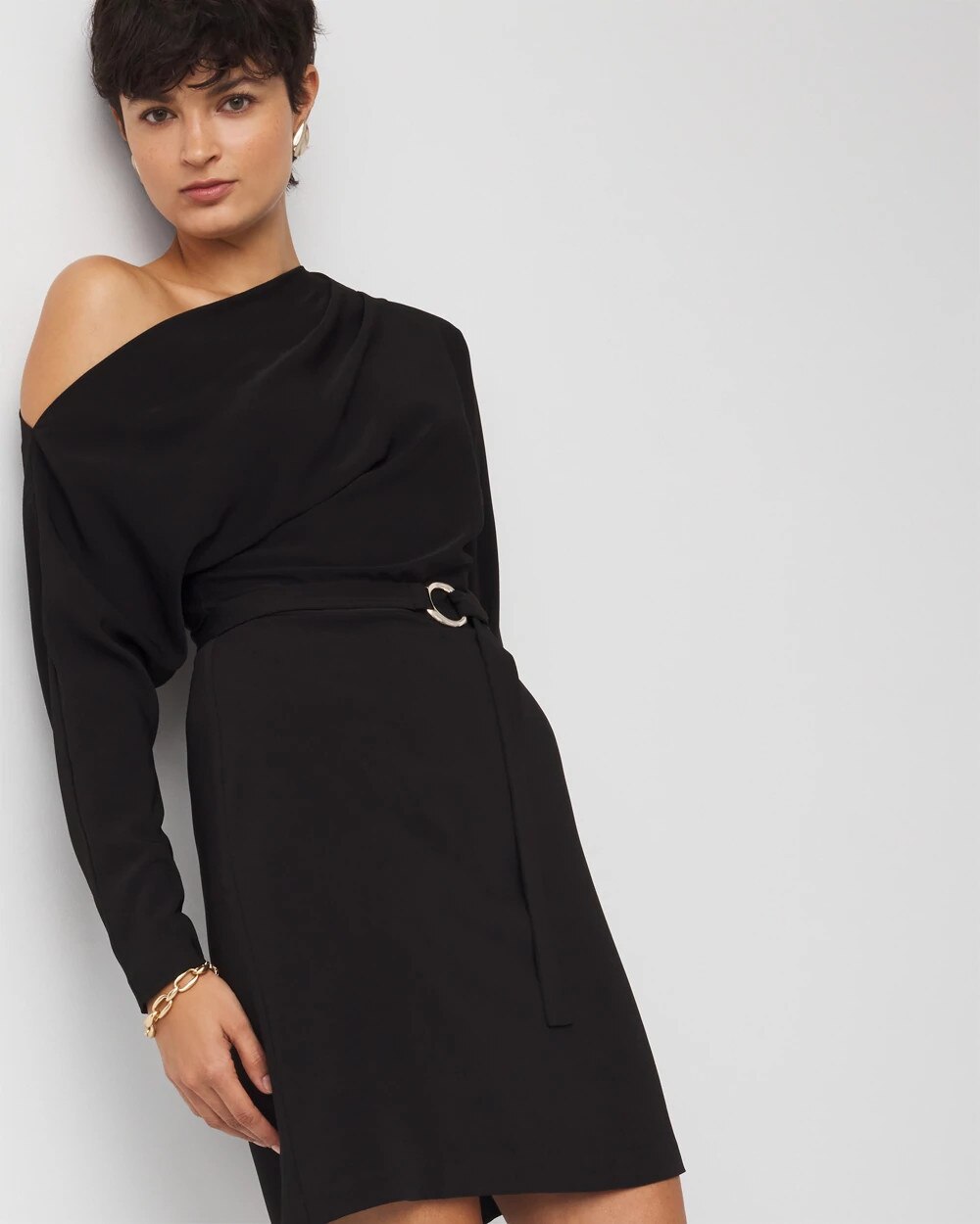 WHBM_Asym20OTS20Mini_570402162_BLK000001_OF_ALT201.jpeg