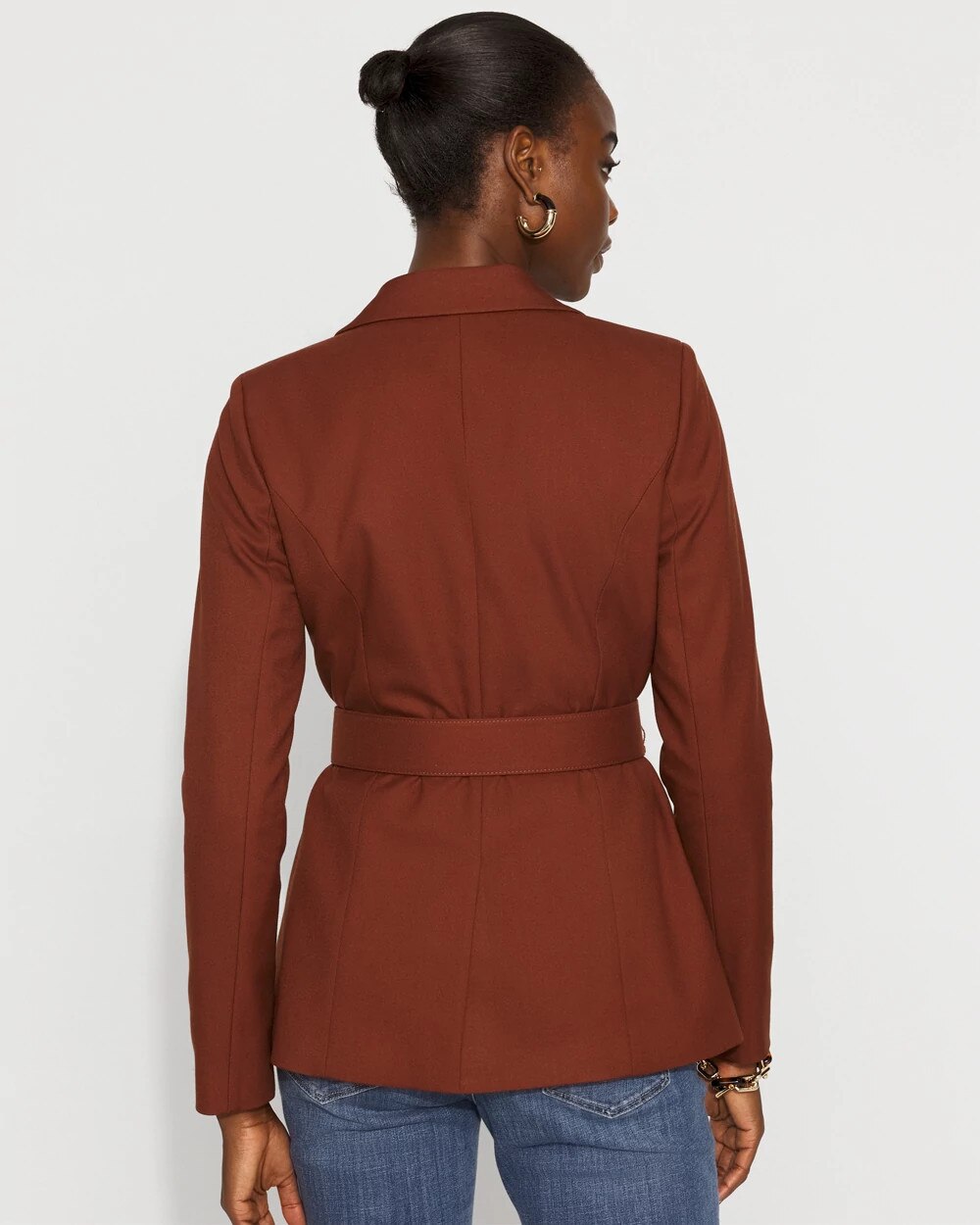 WHBM_Belted20Blazer_570395266_BRN006844_OF_ALT203.jpeg