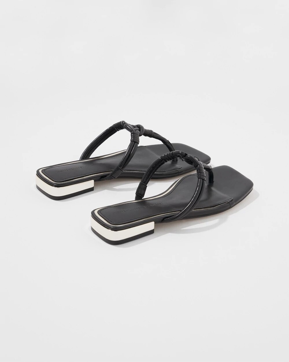 WHBM_Black20Knotted20Flat_570386745_BLK000001_TT_ALT202.jpeg