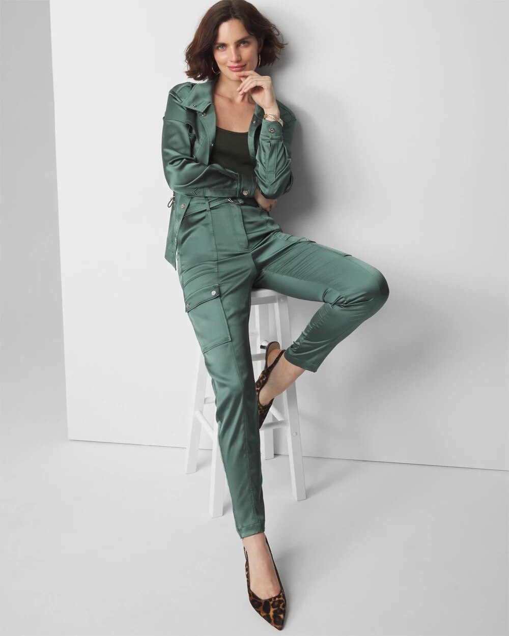 WHBM_Bltd20Tapered20Utility20Trsr_570363290_GRN005777_OF_ALT203.jpeg