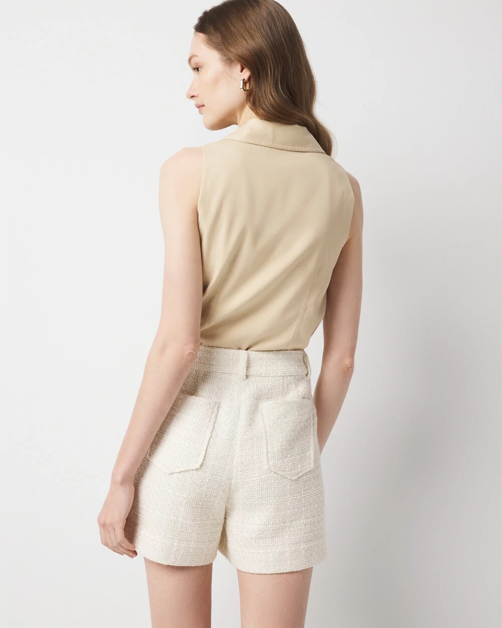 WHBM_Boucle20Tailored20Short_570391524_WHT006744_OF_ALT203.jpeg
