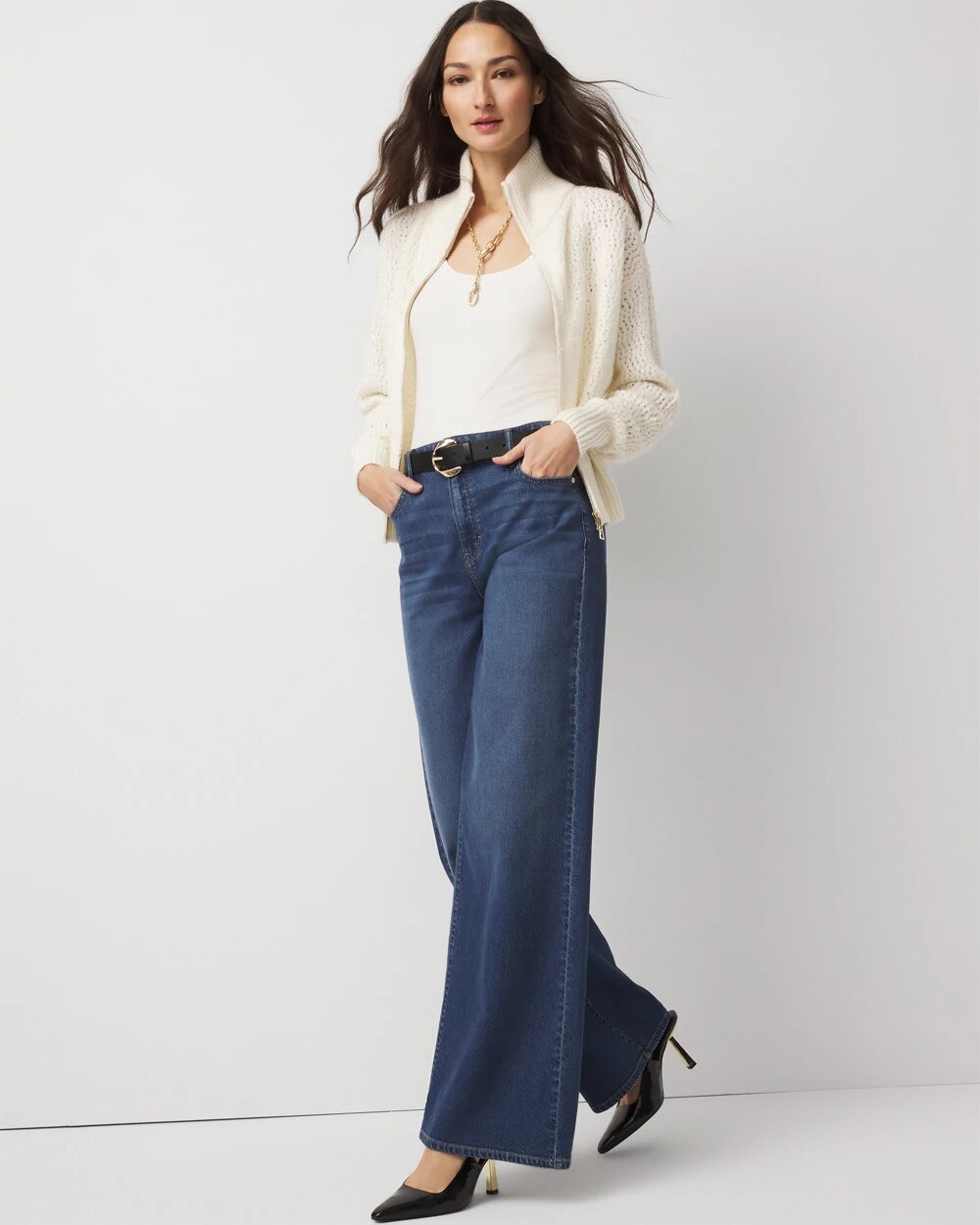 WHBM_Boucle20Zip20Cardigan_570403137_WHT006744_OF_ALT201.jpeg