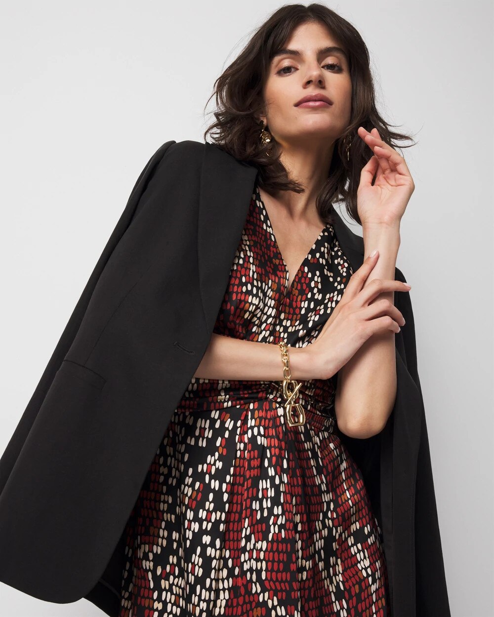 WHBM_CS20Flutter20Midi_570391434_BLK006745_OF_ALT201-1.jpeg