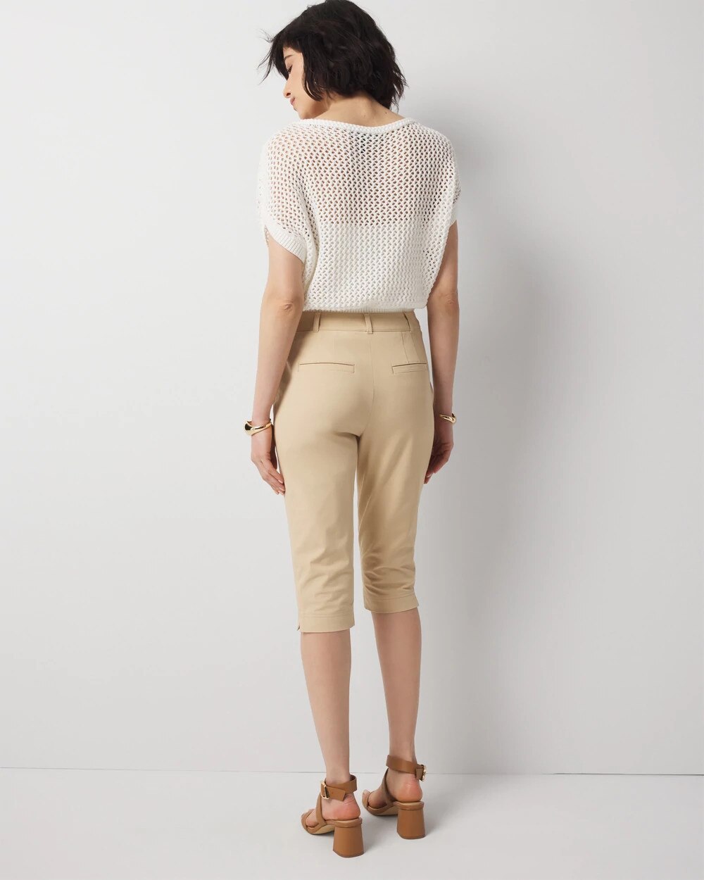 WHBM_Casual20Elle20Slim20Capri_570392984_NEU006076_OF_ALT201-1.jpeg