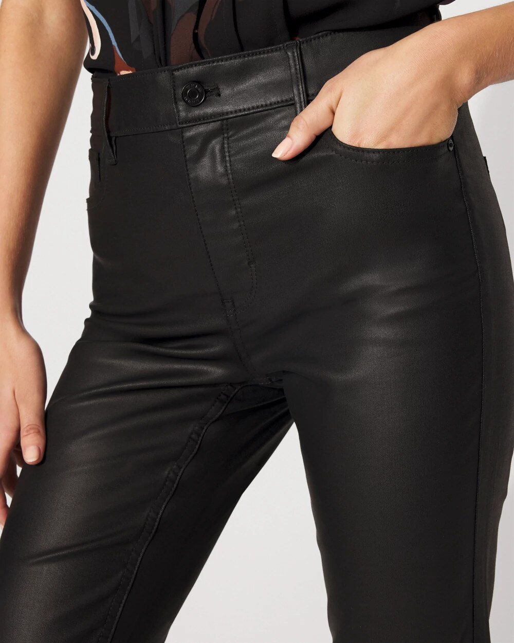 WHBM_Coated20Flare_570398967_BLK005629_OF_ALT202.jpeg
