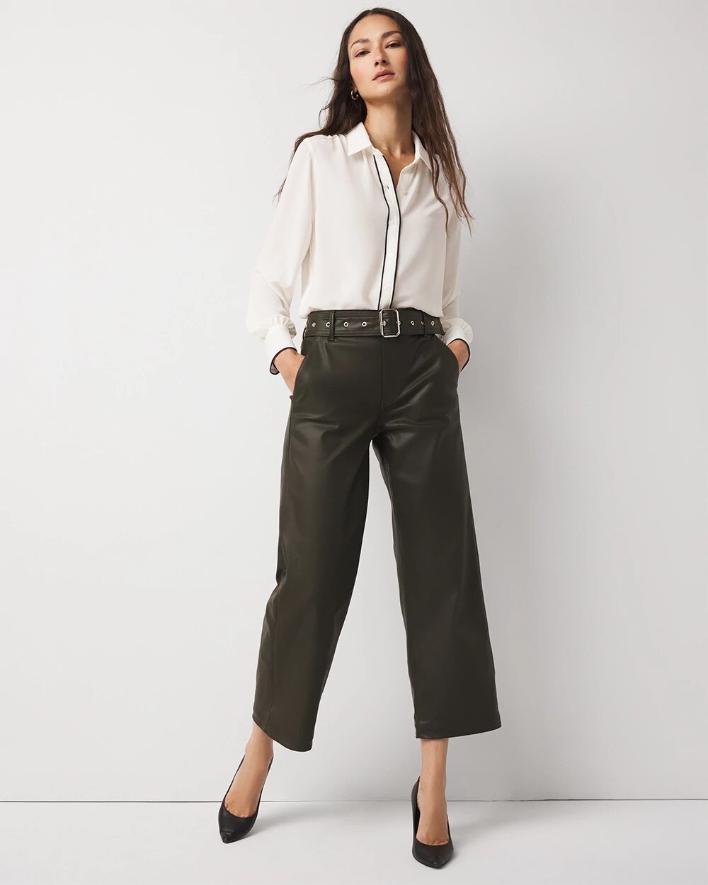 WHBM_Coated20Wide20Leg20Crop_570393371_GRN006285_OF_MAIN-1.jpeg