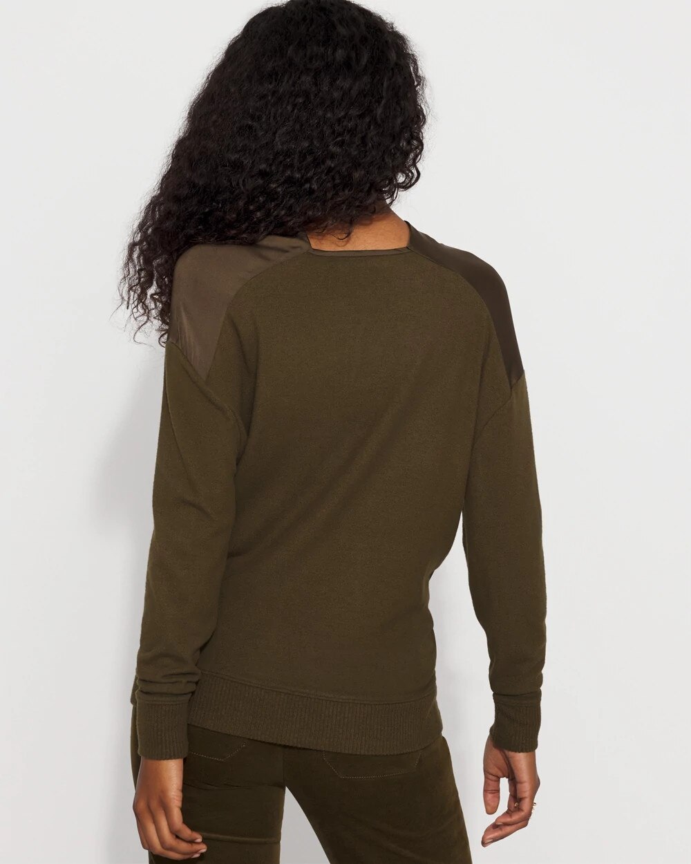 WHBM_Cowl20Nk20Mixed20Media20Snit_570399720_GRN006847_OF_ALT203.jpeg