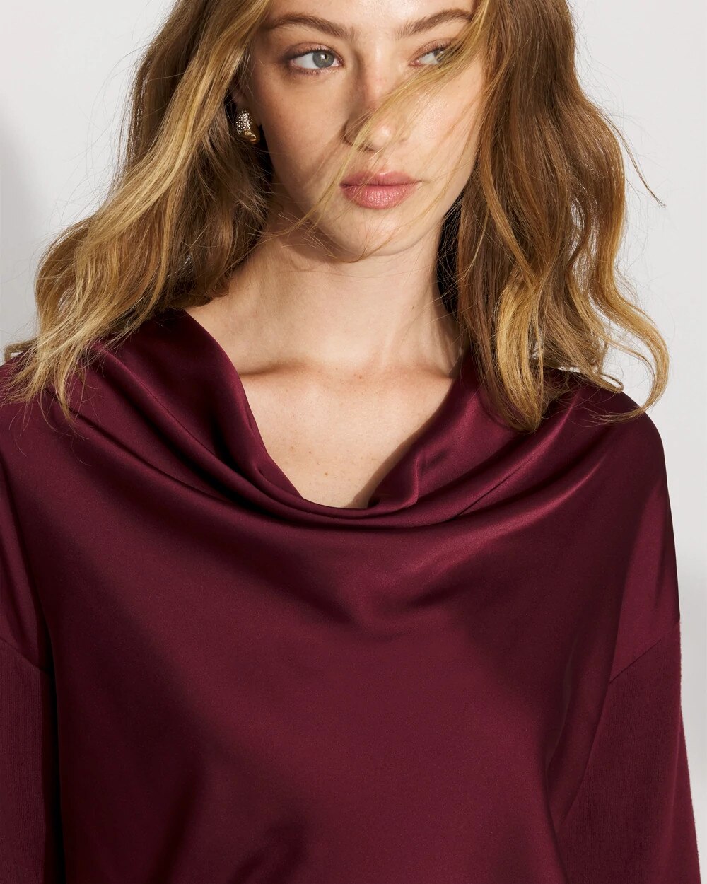 WHBM_Cowl20Nk20Mixed20Media20Snit_570400830_RED006838_OF_ALT202.jpeg