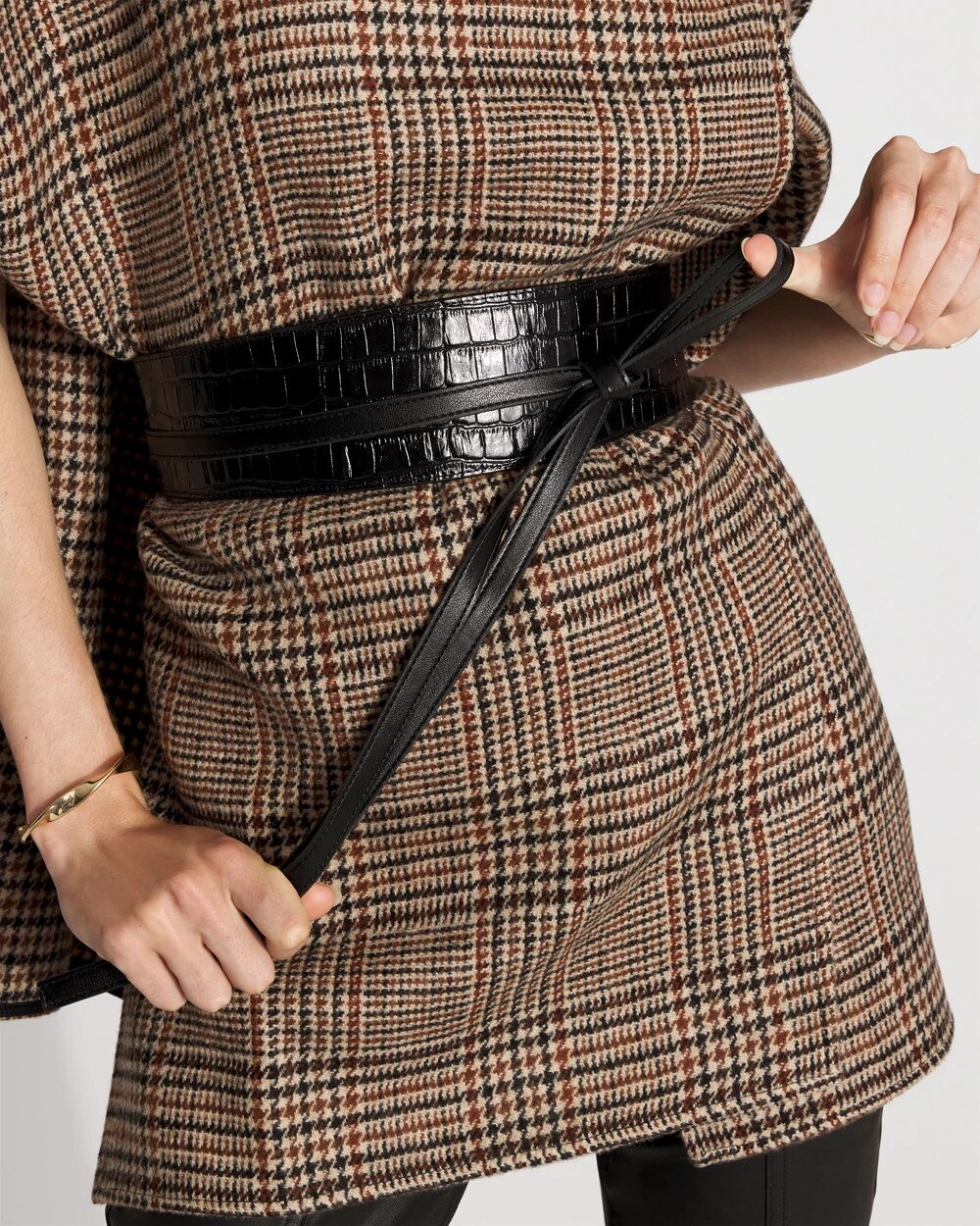 WHBM_Croc20Obi20Belt_570397203_BLK000001_OF_MAIN-3.jpeg