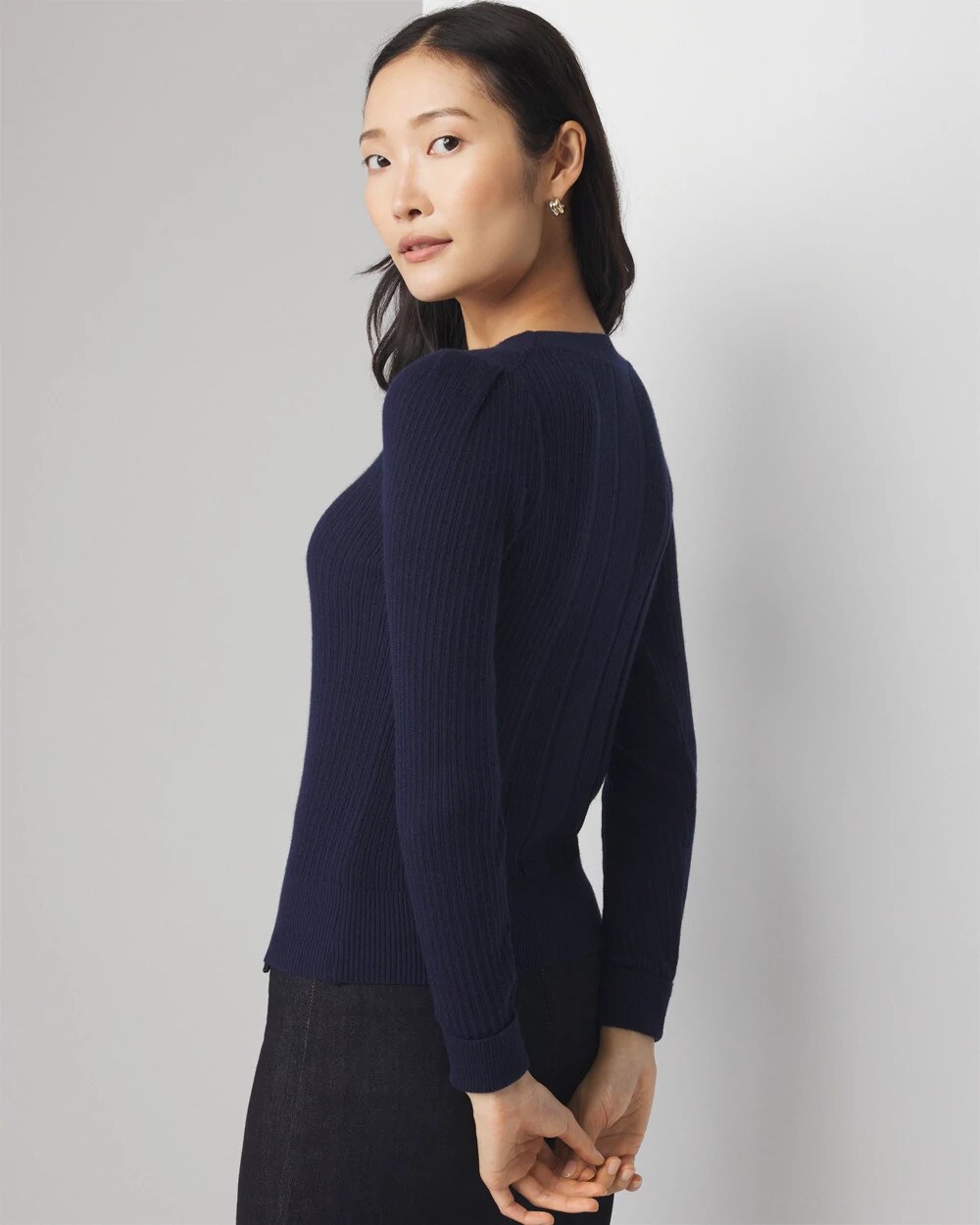 WHBM_Cshmr20Blnd20LS20Crew20Neck_570377314_BLU001358_OF_ALT203.jpeg
