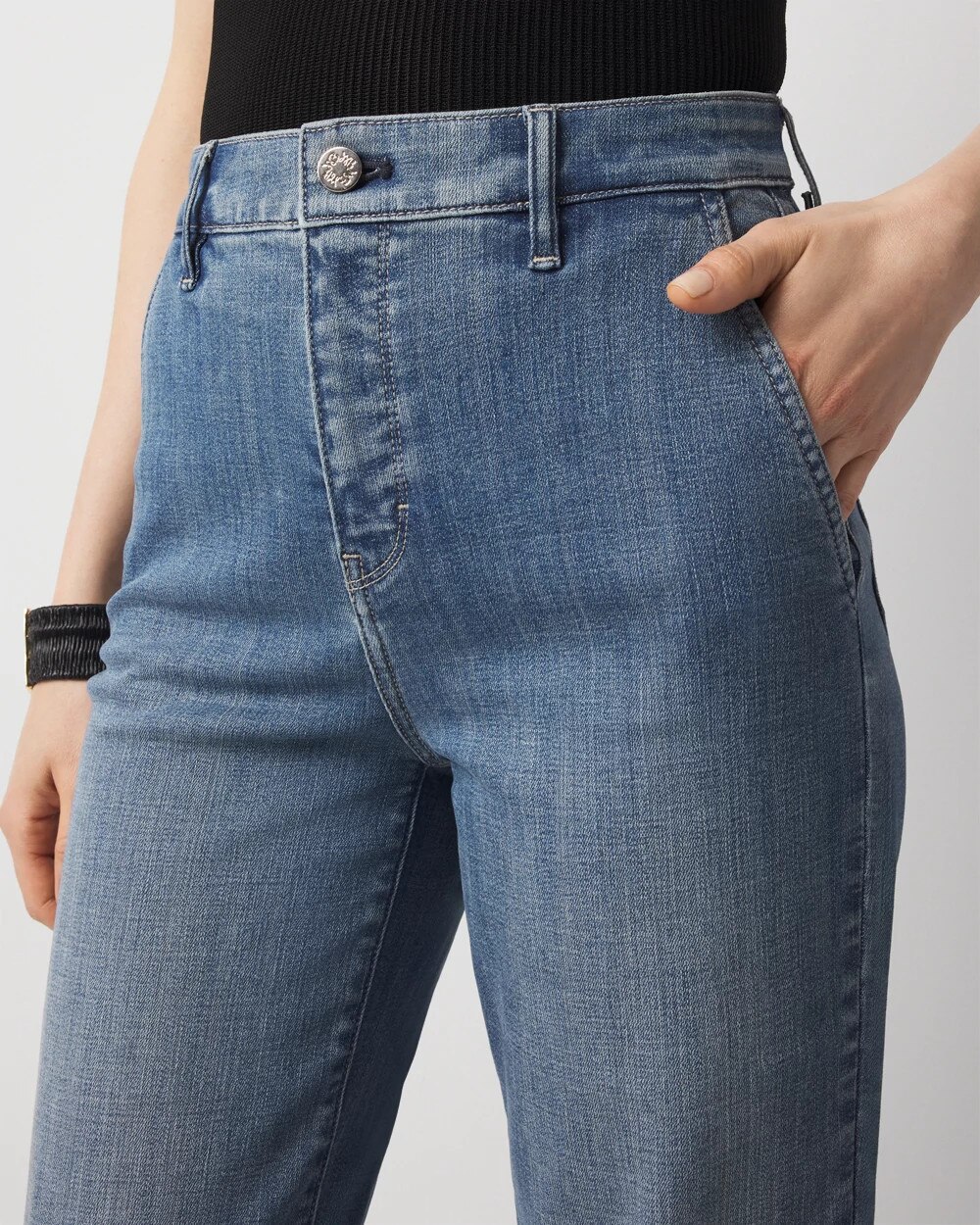 WHBM_Cuffed20Relaxed20Straight_570390952_BLU004872_OF_ALT202.jpeg