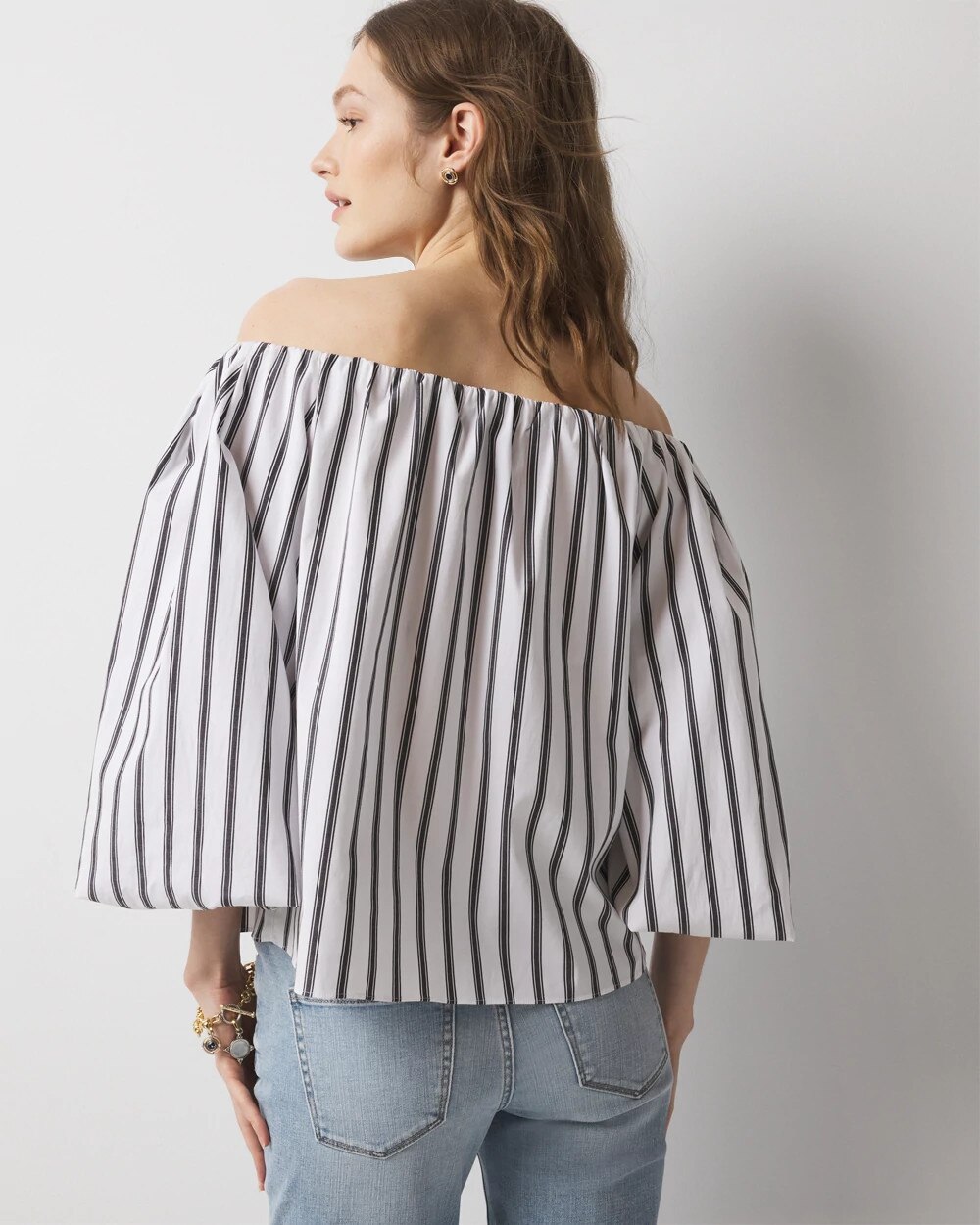 WHBM_Drama20Slv20Poplin20Blouse_570385746_WHT006643_OF_ALT203.jpeg