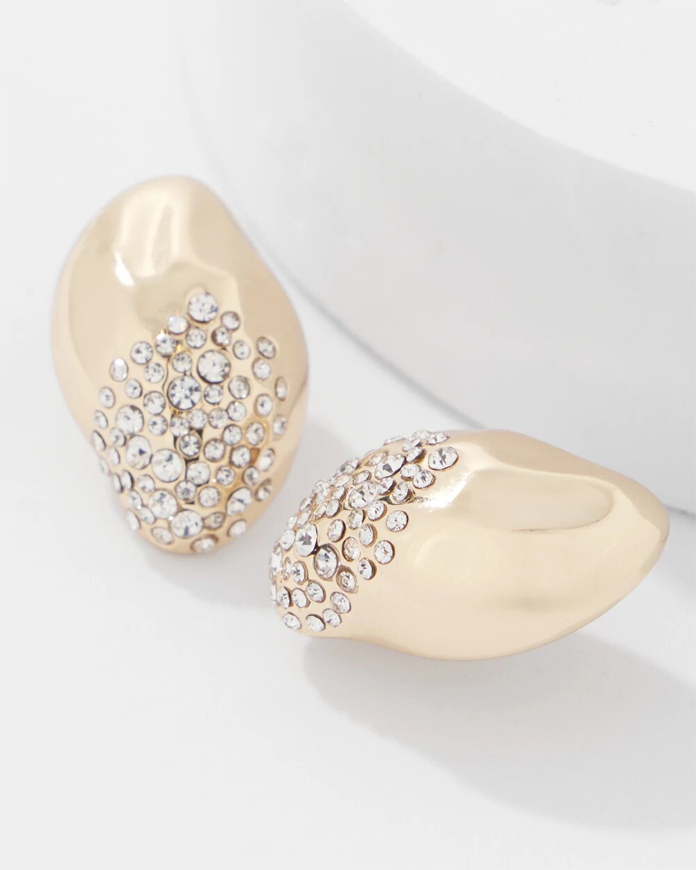 WHBM_ER20Gld20Dusted20Pve20Stud_570403191_TAN000932_TT_ALT202.jpeg