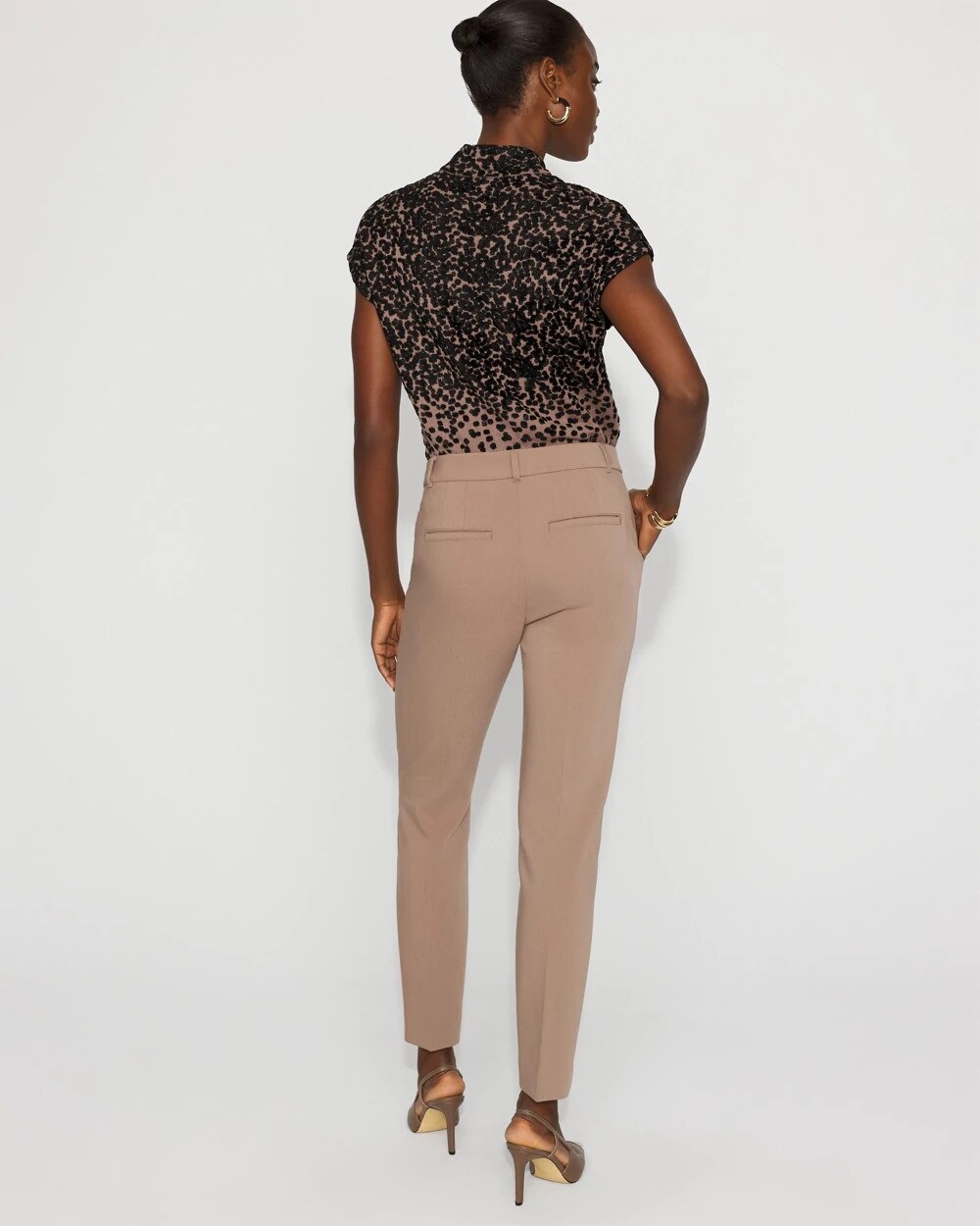 WHBM_Elle20Slim20Ankle20LDW_570396420_BRN006837_OF_ALT201.jpeg