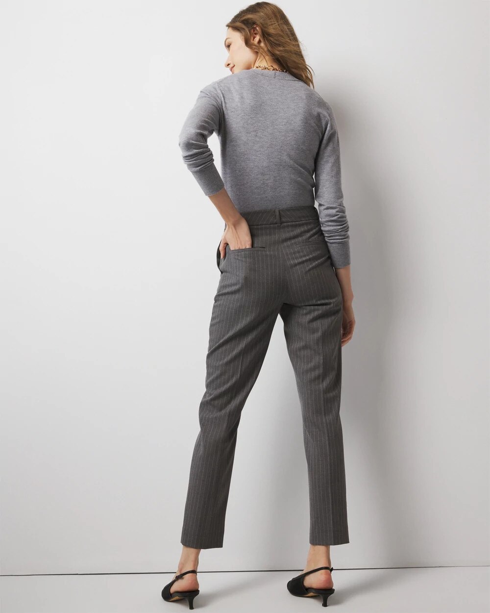 WHBM_Elle20Slim20Ankle20PS_570381720_GRY006580_OF_ALT201.jpeg