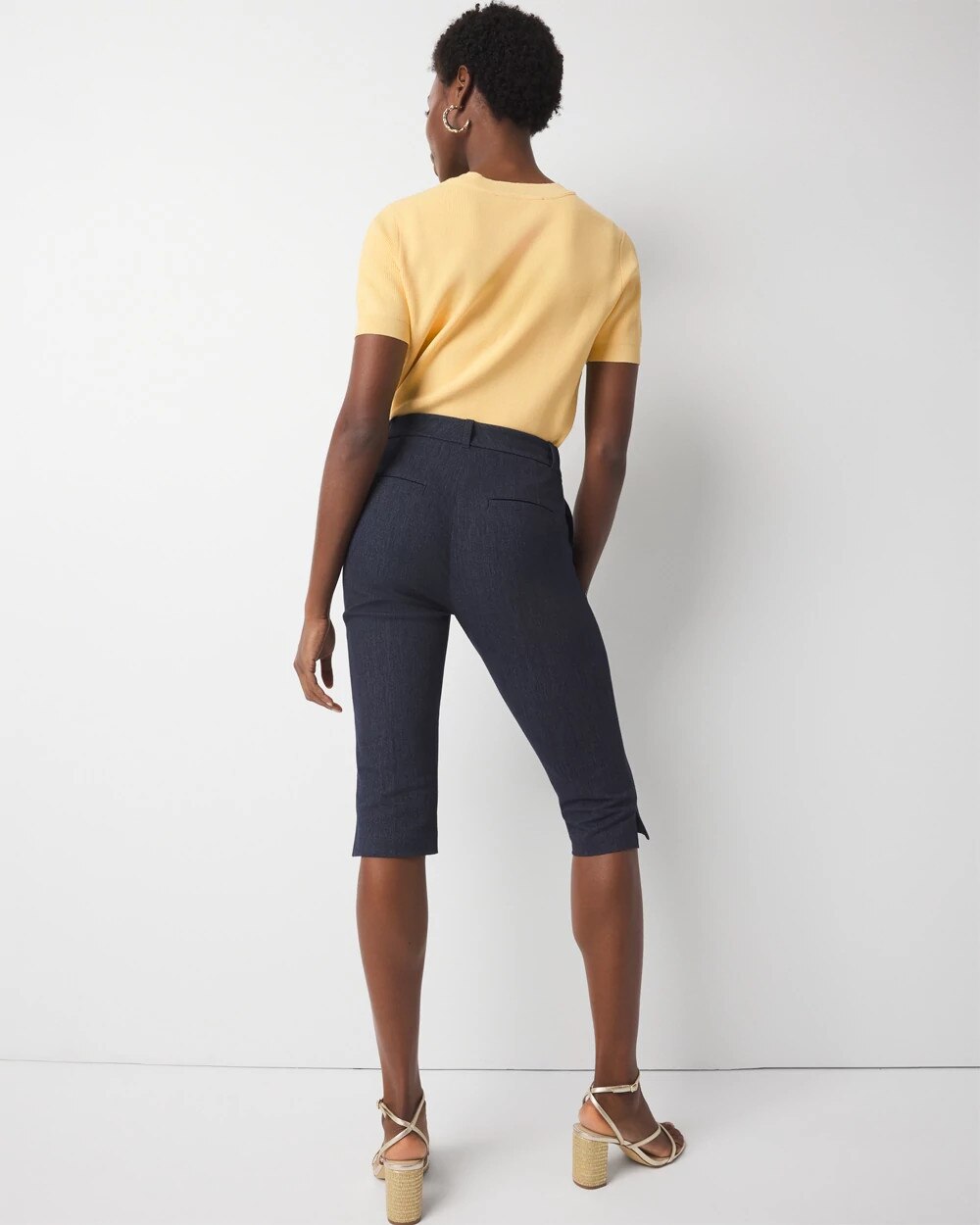 WHBM_Elle20Slim20Capri20Barcelona_570389242_BLU006648_OF_ALT201-1.jpeg