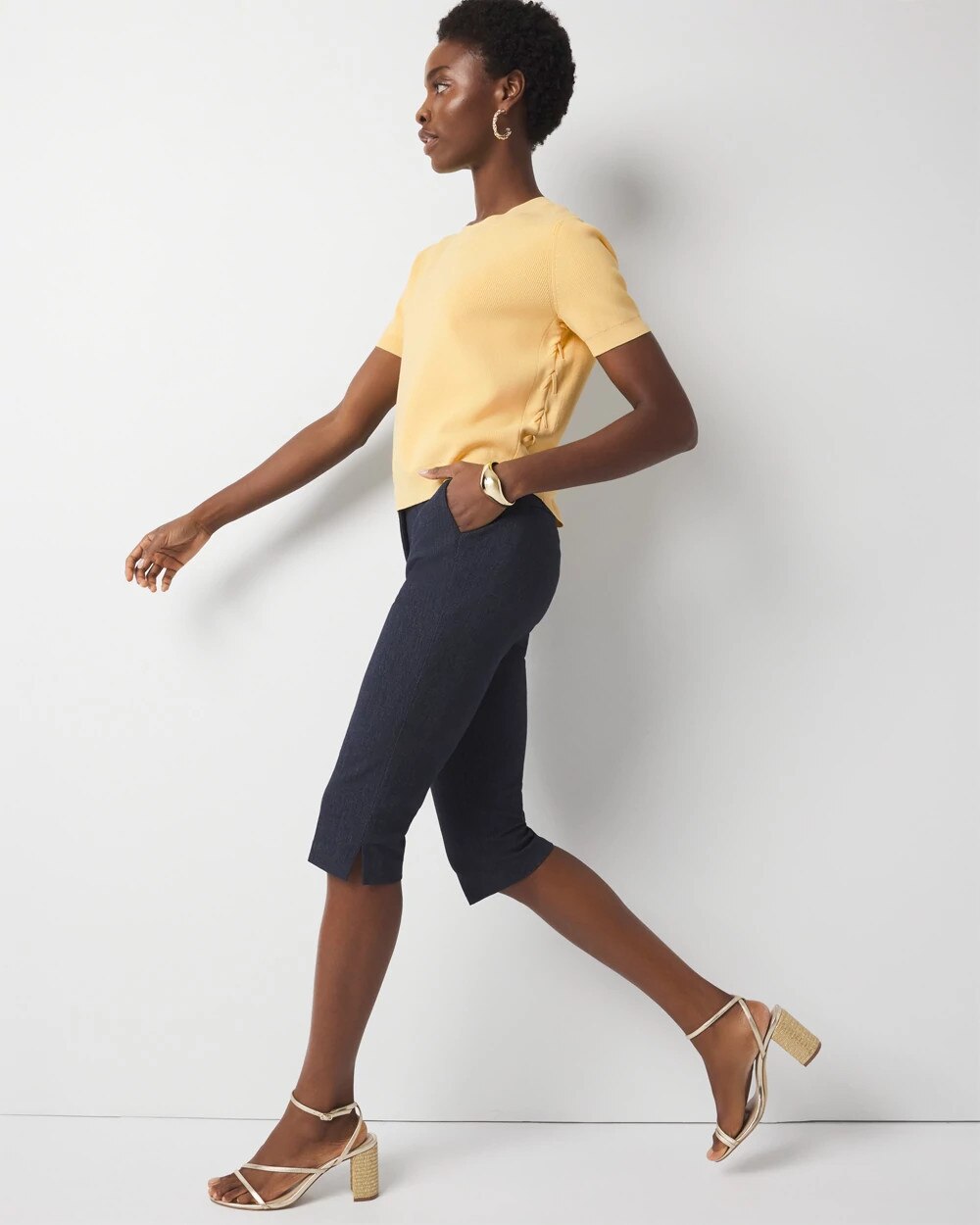 WHBM_Elle20Slim20Capri20Barcelona_570389242_BLU006648_OF_ALT203-1.jpeg