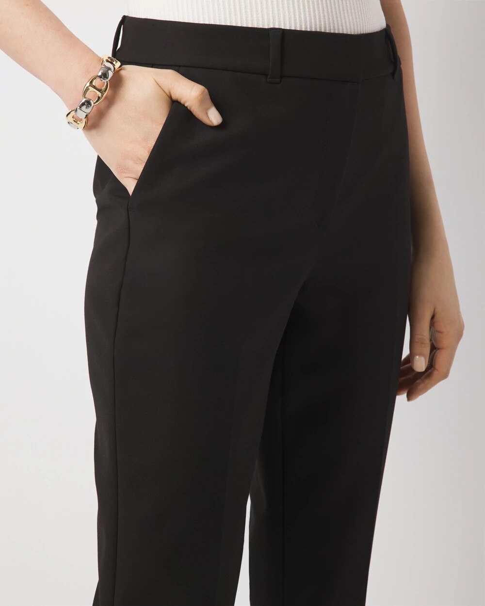 WHBM_Elle20Slim20Capri20CS_570386817_BLK000001_OF_ALT202.jpeg