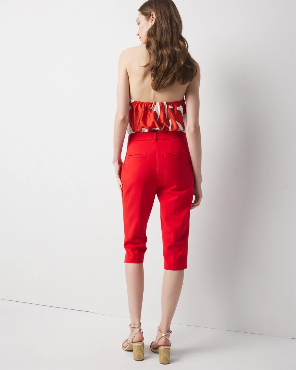 WHBM_Elle20Slim20Capri20CS_570390187_RED006728_OF_ALT201-1.jpeg