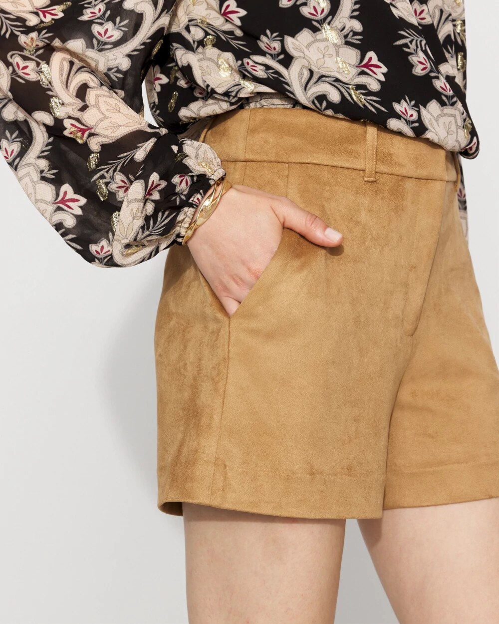 WHBM_Faux20Suede20Short_570394354_NEU007035_OF_ALT202-1.jpeg