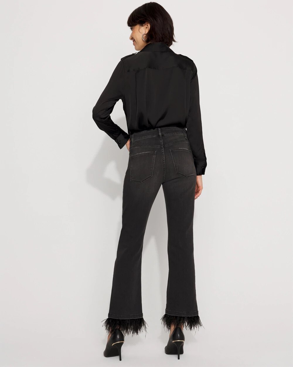 WHBM_Feather20Kick20Flare_570399609_GRY007315_OF_ALT201.jpeg