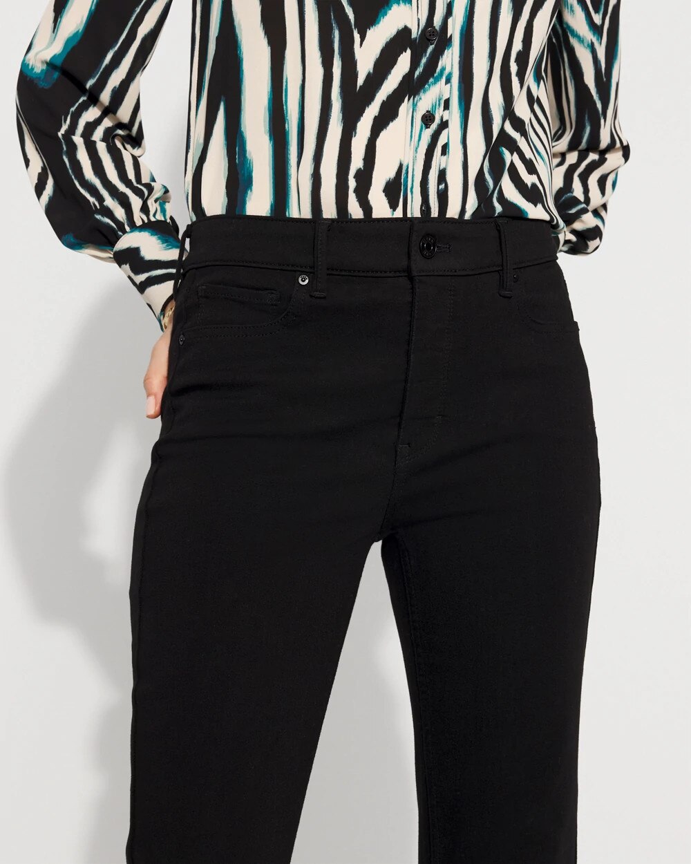 WHBM_Flare20520Pocket_570396958_BLK004767_OF_ALT202.jpeg