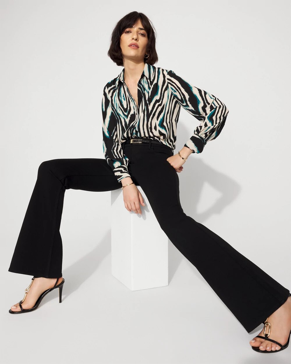 WHBM_Flare20520Pocket_570396958_BLK004767_OF_ALT203.jpeg
