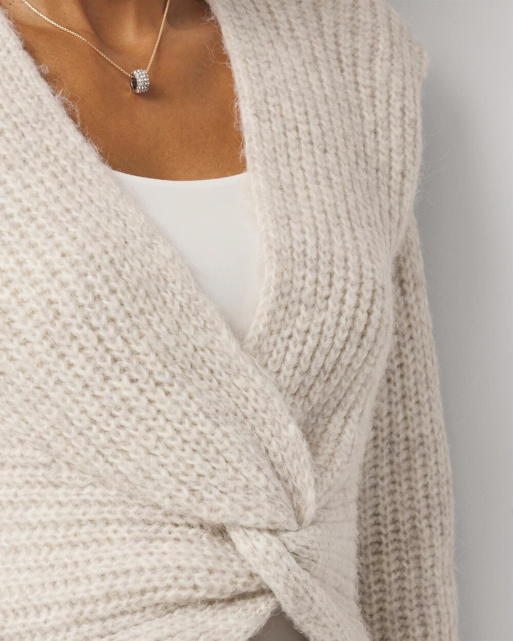 WHBM_Front20Twist20PO_570400399_IVO007275_OF_ALT202.jpeg