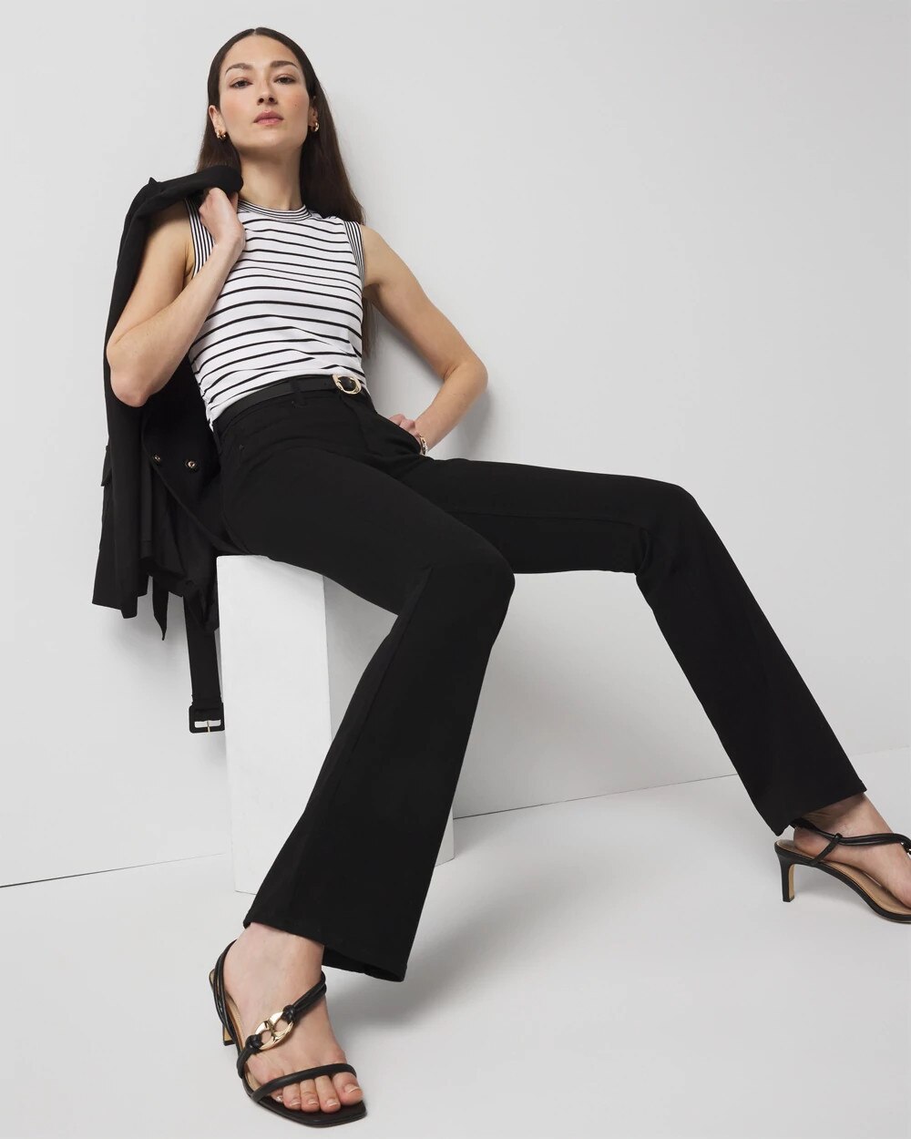 WHBM_HR20Sculpt20Skny20Flare_570294824_BLK000001_OF_ALT203-1.jpeg