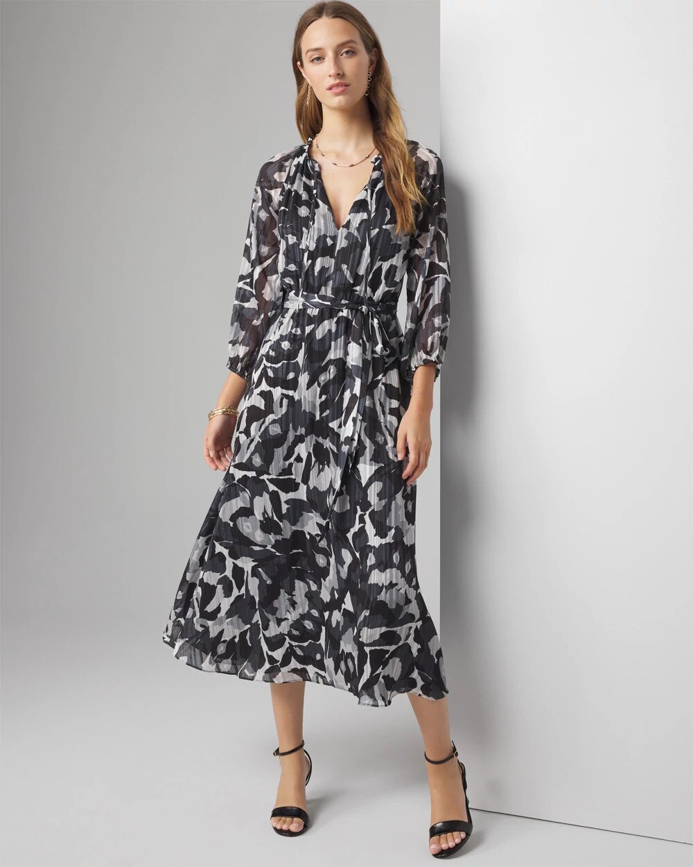 WHBM_LS2020Printed20Midi_570378355_BLK006199_OF_MAIN-1.jpeg