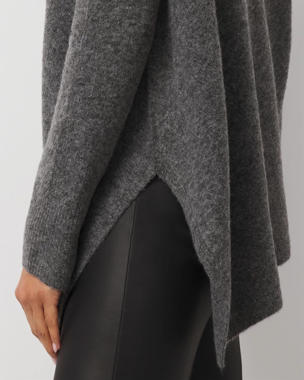 WHBM_LS20Asym20Hem20Tnk_570400716_GRY007305_OF_ALT202.jpeg
