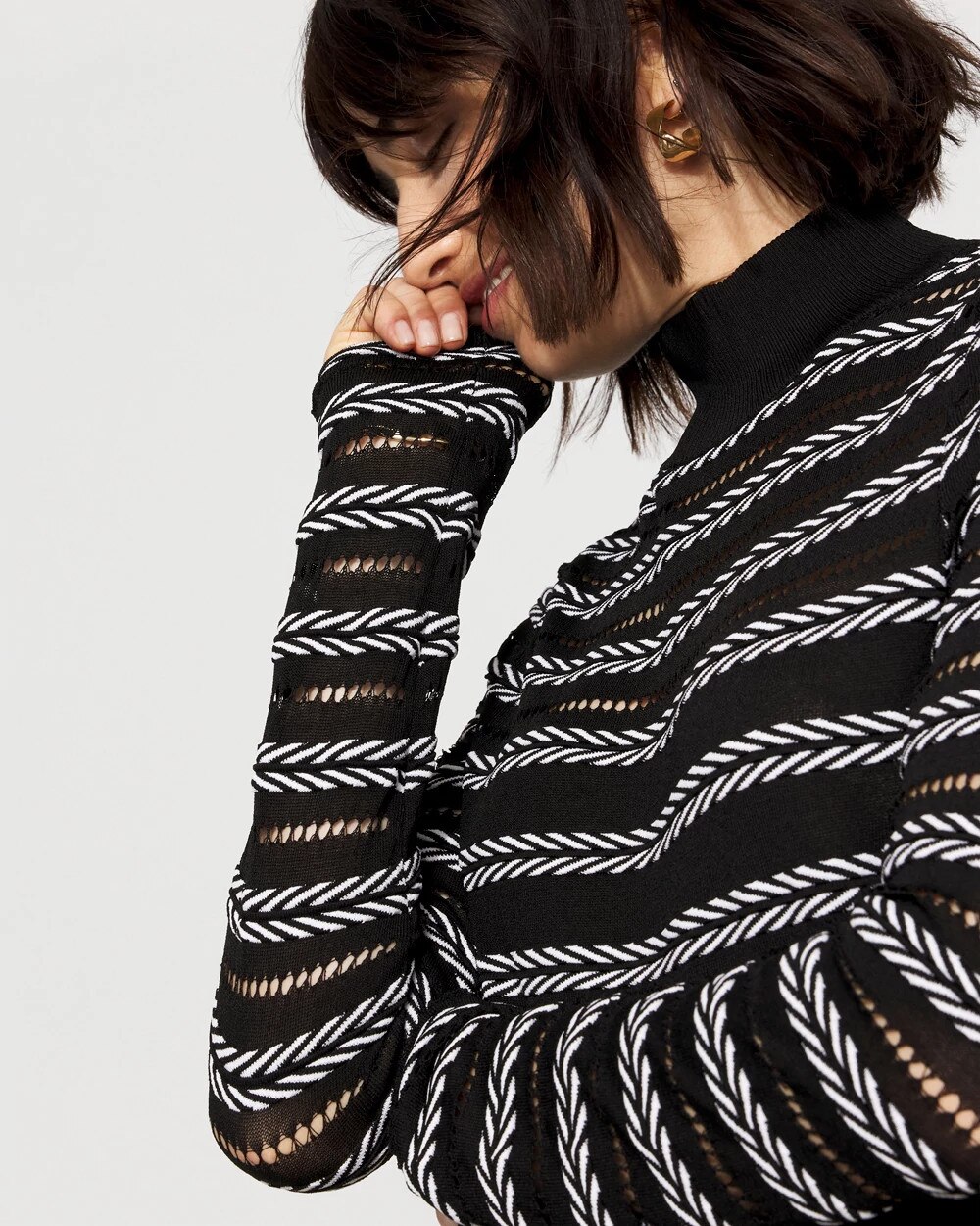 WHBM_LS20BW20Stripe20Rib20MockNk_570394422_BLK007086_OF_ALT202.jpeg