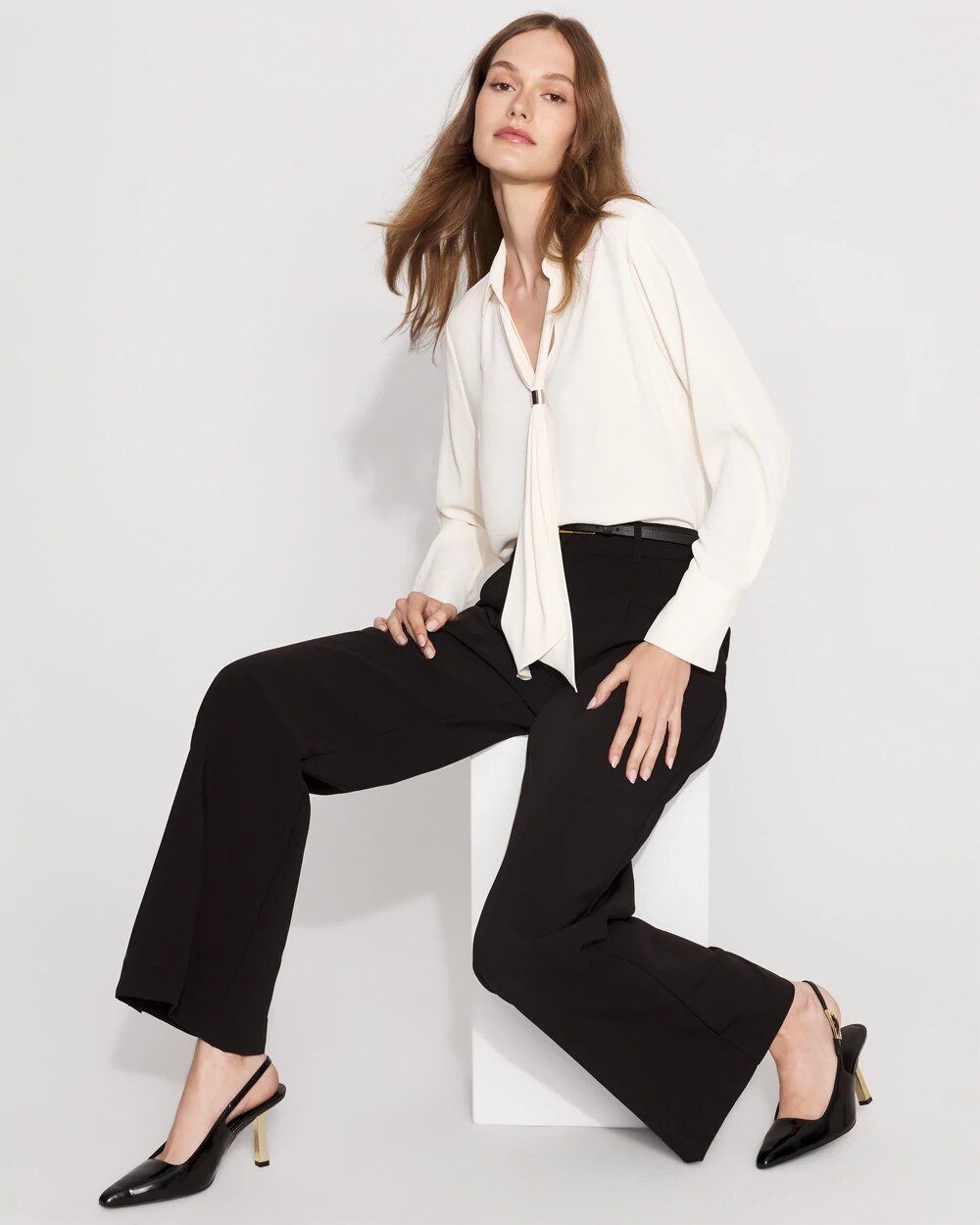 WHBM_LS20Crepe20Medallion20Tie_570401975_WHT006744_OF_ALT201.jpeg