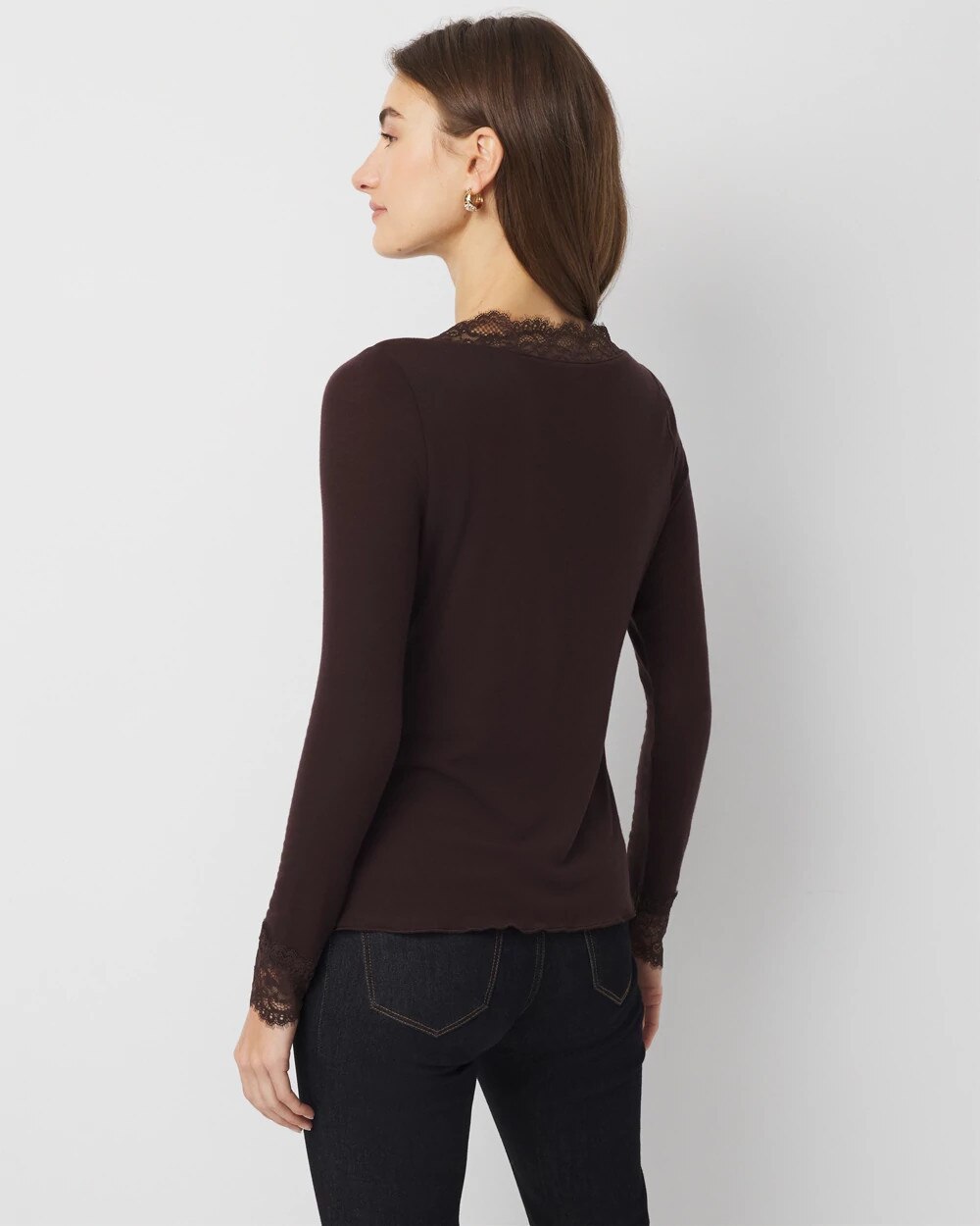 WHBM_LS20Lace20Trim20V20Nk20Tee_570400959_BRN007192_OF_ALT203.jpeg