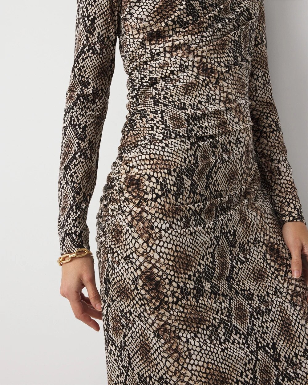 WHBM_LS20Mock20Nk20Ruched20Midi_570403255_BLK007314_OF_ALT202.jpeg