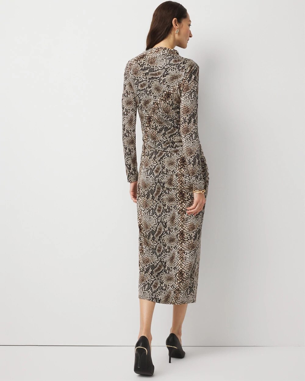 WHBM_LS20Mock20Nk20Ruched20Midi_570403255_BLK007314_OF_ALT203.jpeg
