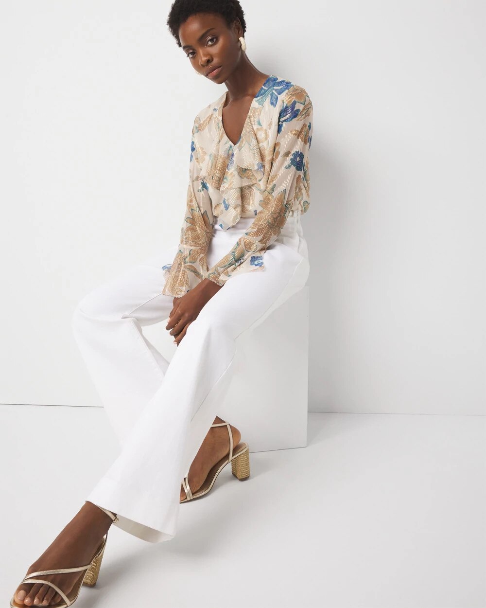 WHBM_LS20Romantic20Flounce20Bls_570392727_IVO006763_OF_ALT201.jpeg
