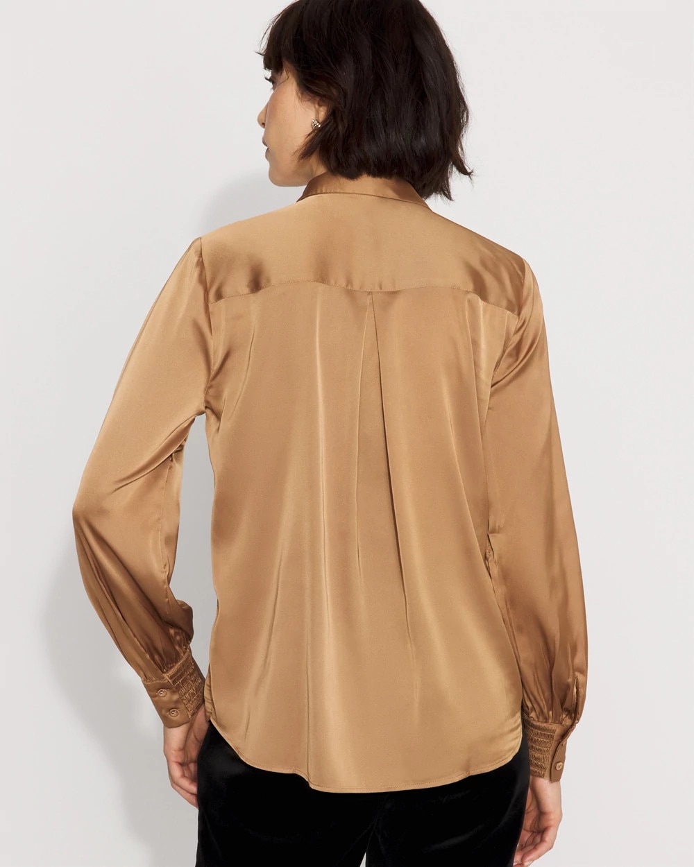 WHBM_LS20Satin20Pleat20Placket_570399555_NEU007035_OF_ALT203-1.jpeg