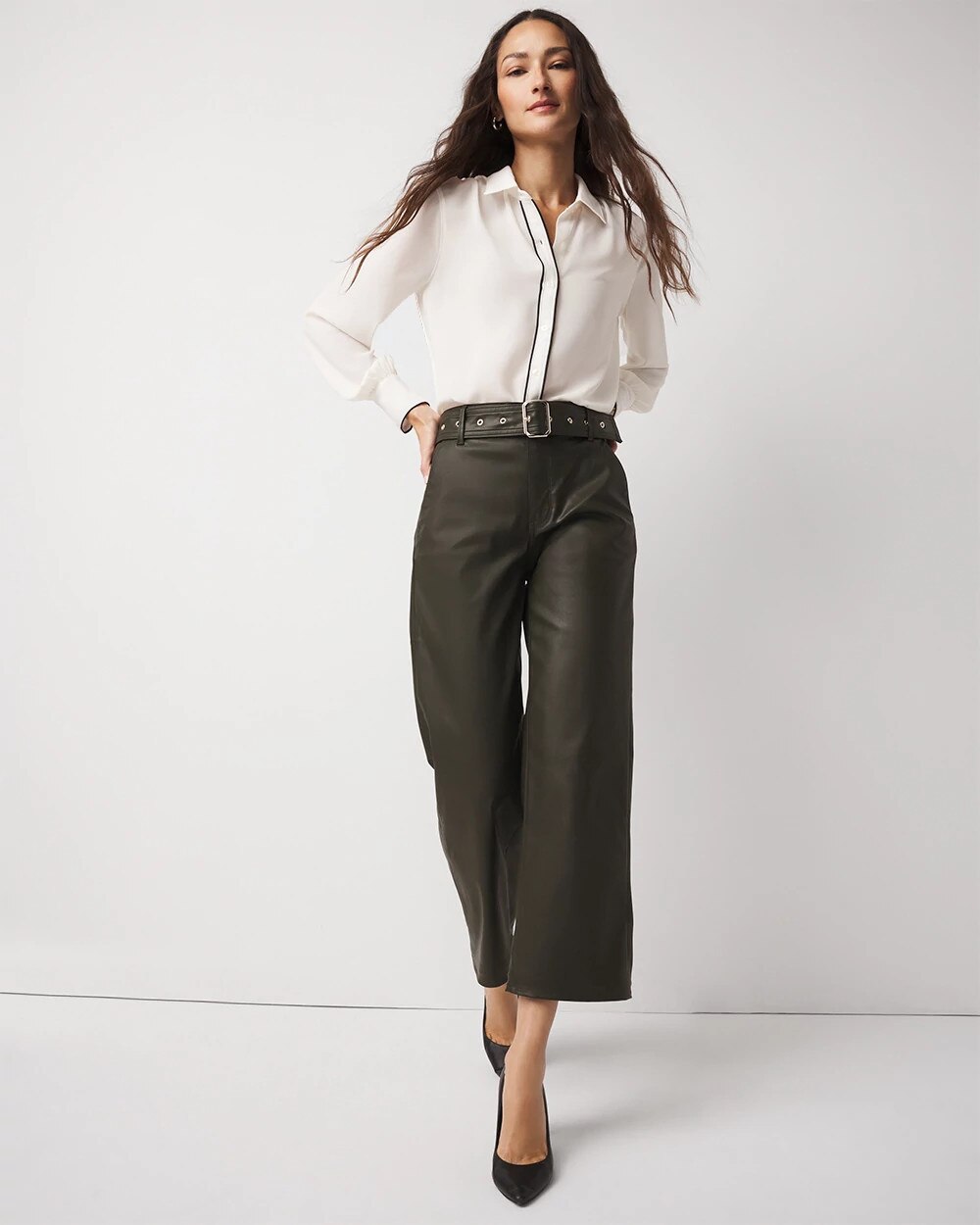 WHBM_LS20Soft20Shirt20W20Piping_570371561_WHT004868_OF_ALT201.jpeg