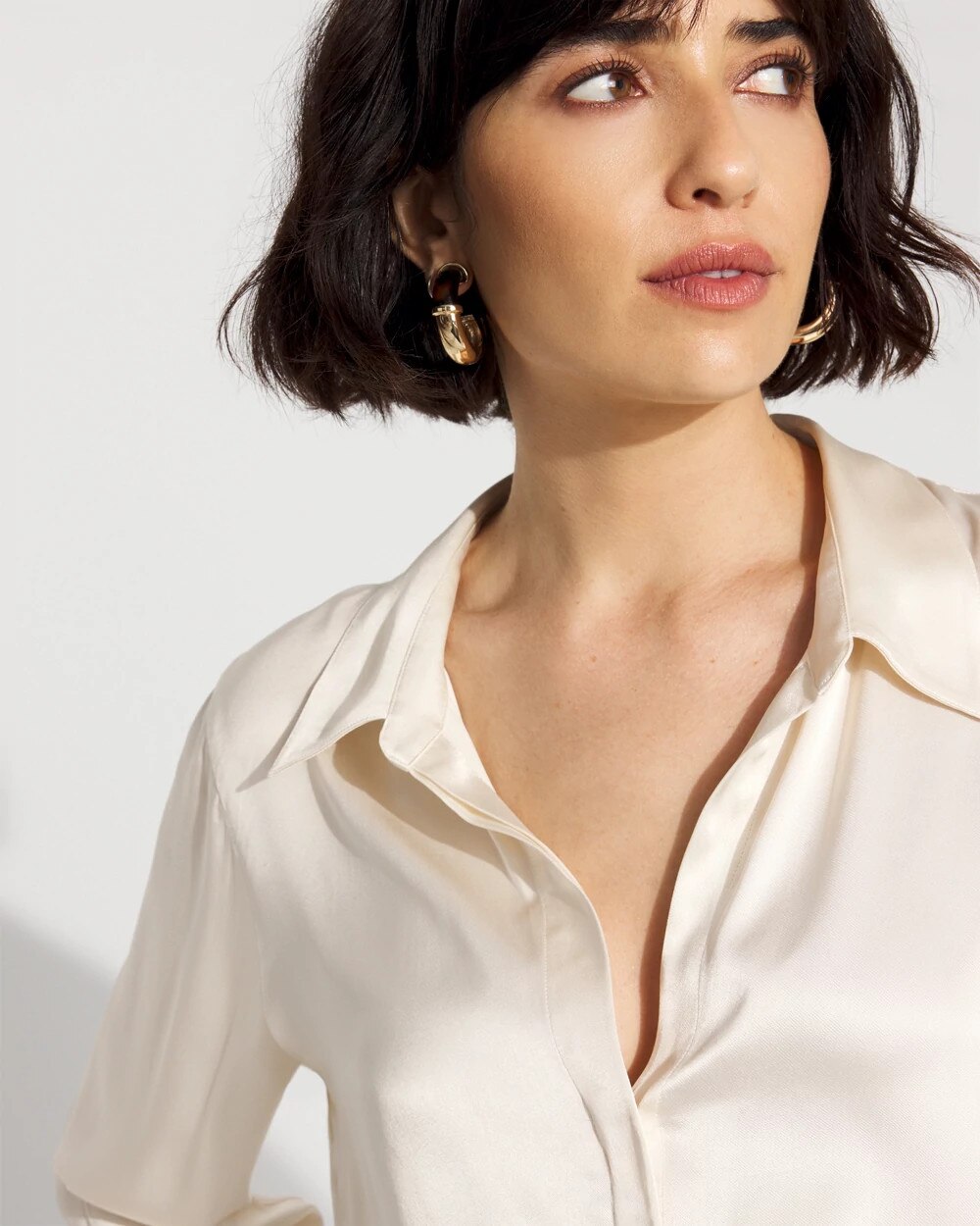 WHBM_LS20Tux20Cuff20Shirt_570396047_NEU006836_OF_ALT202.jpeg