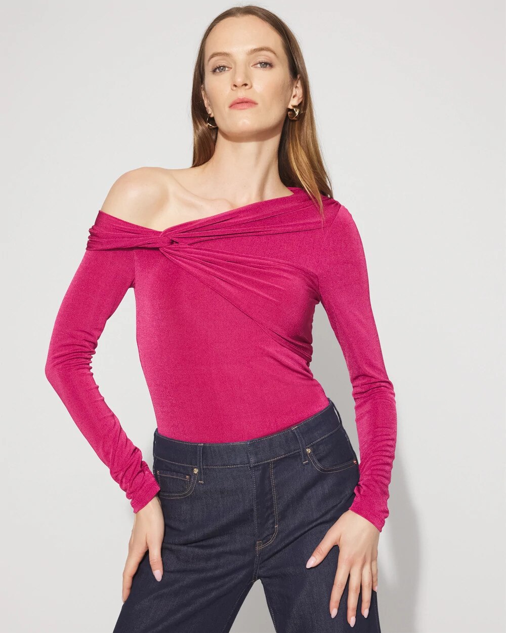 WHBM_LS20Twisted20Top_570393312_PNK006988_OF_MAIN-3.jpeg