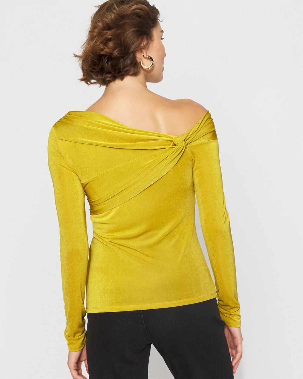 WHBM_LS20Twisted20Top_570396839_GRN006850_OF_ALT203.jpeg