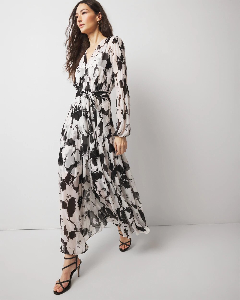 WHBM_LS20Vnk20Chiffon20Maxi_570385133_IVO006610_OF_MAIN-1.jpeg