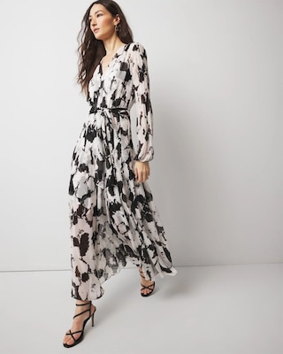 WHBM_LS20Vnk20Chiffon20Maxi_570385133_IVO006610_OF_MAIN.jpeg