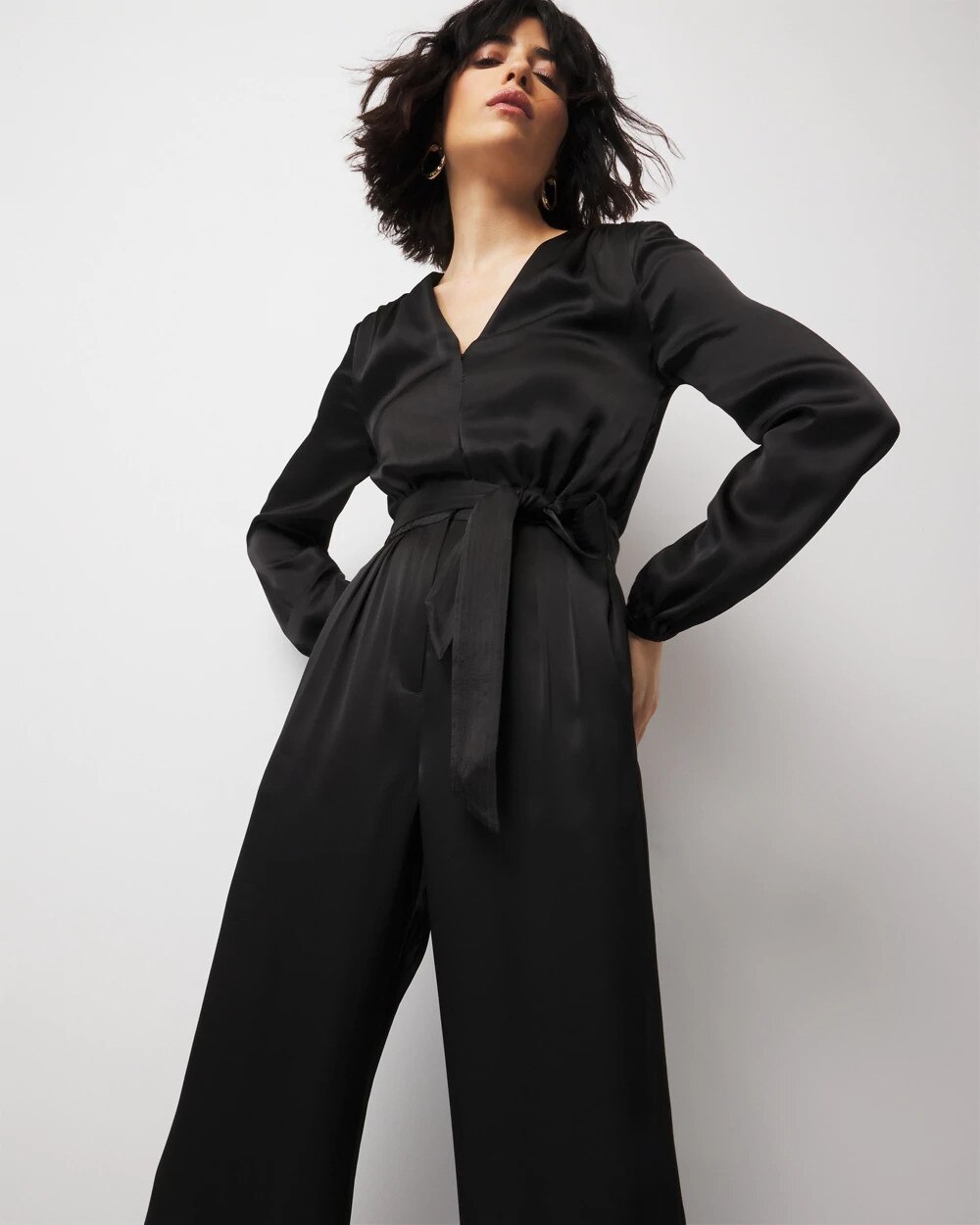 WHBM_LS20Vnk20Satin20Jumpsuit_570385389_BLK000001_OF_ALT201-1.jpeg