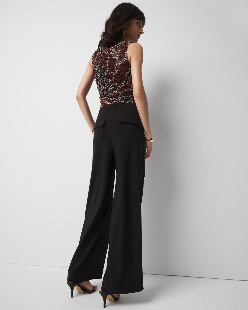 WHBM_MJ20Utility20Wide20Leg_570392693_BLK000001_OF_ALT201.jpeg