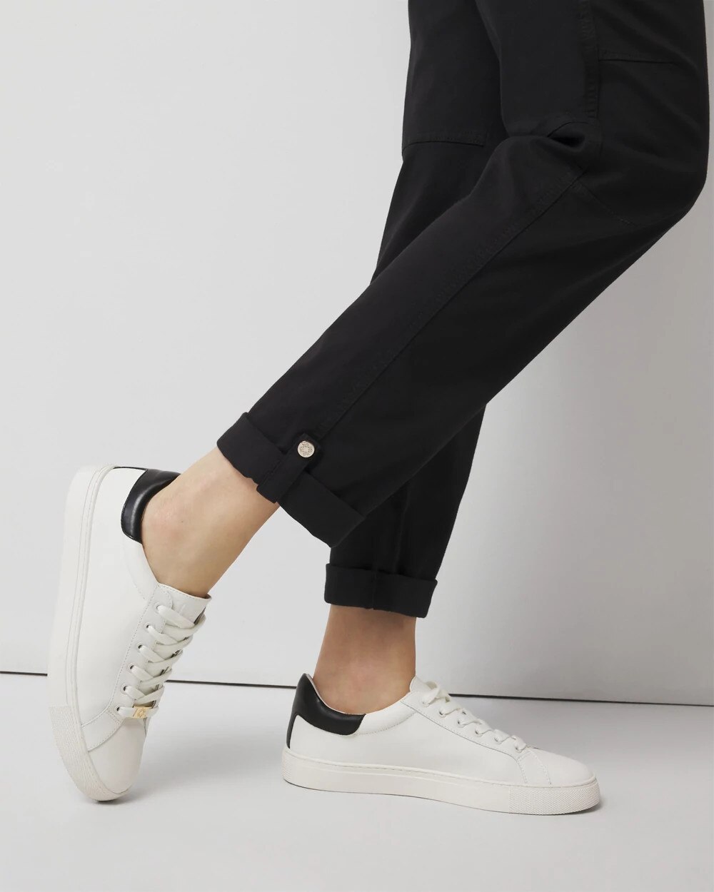 WHBM_MR20Pret20A20Pedi20Strght20Crp_570384925_BLK000001_OF_ALT202.jpeg