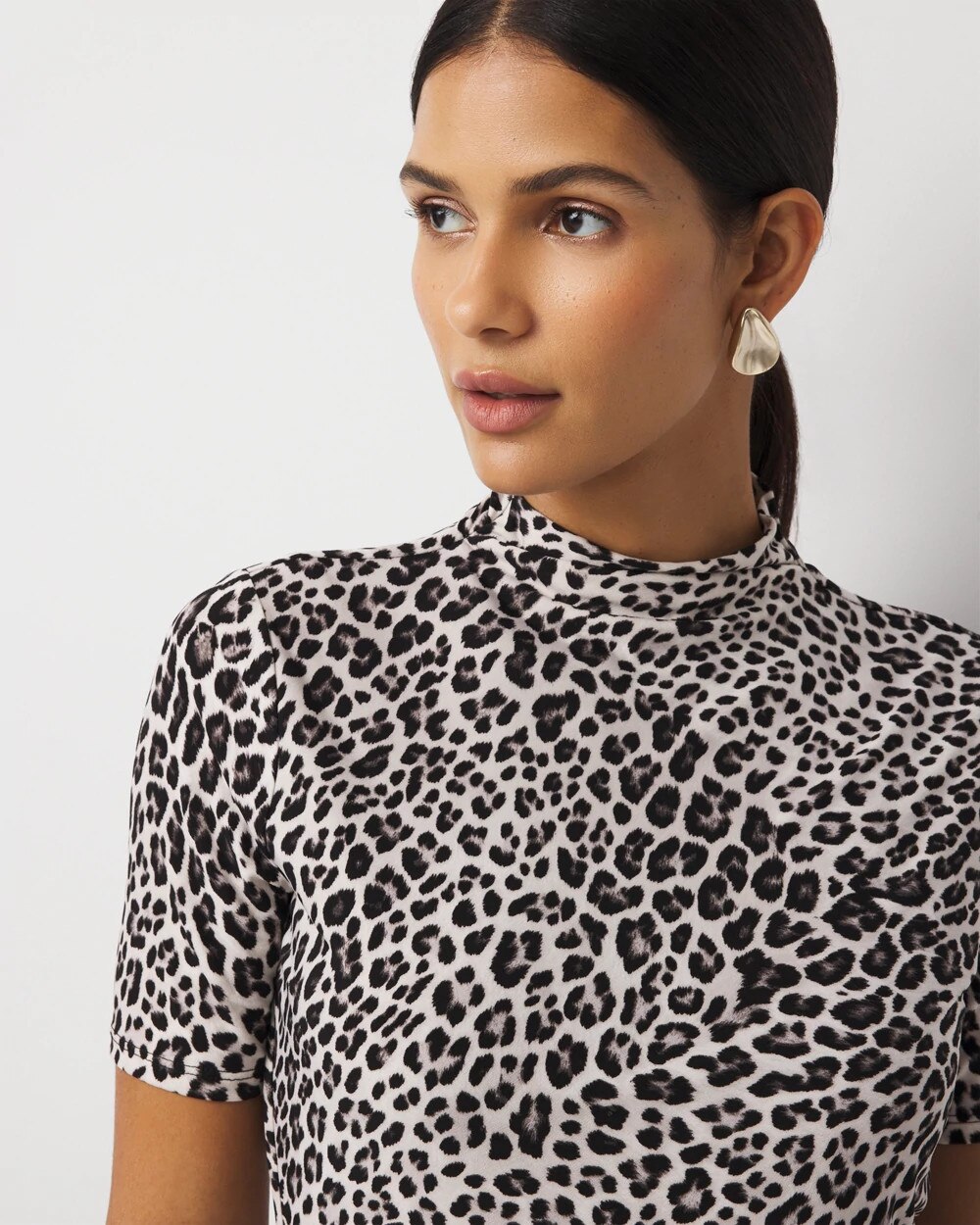 WHBM_Mck20Nk20Ruched20Midi_570402160_BLK007227_OF_ALT202-1.jpeg