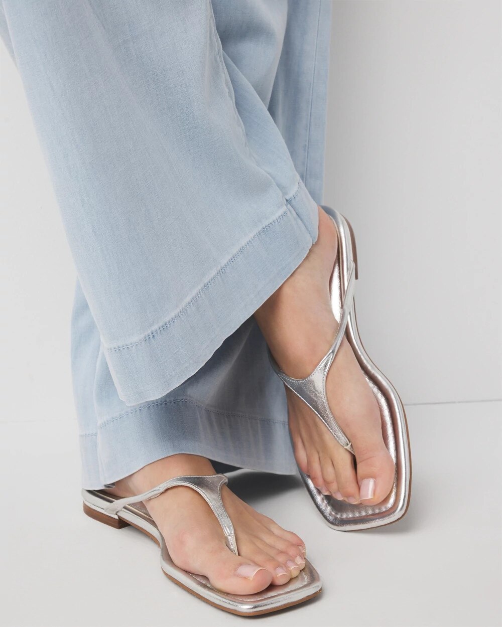 WHBM_Metallic20Gold20Heel20Flat_570391010_GRY000930_OF_MAIN.jpeg